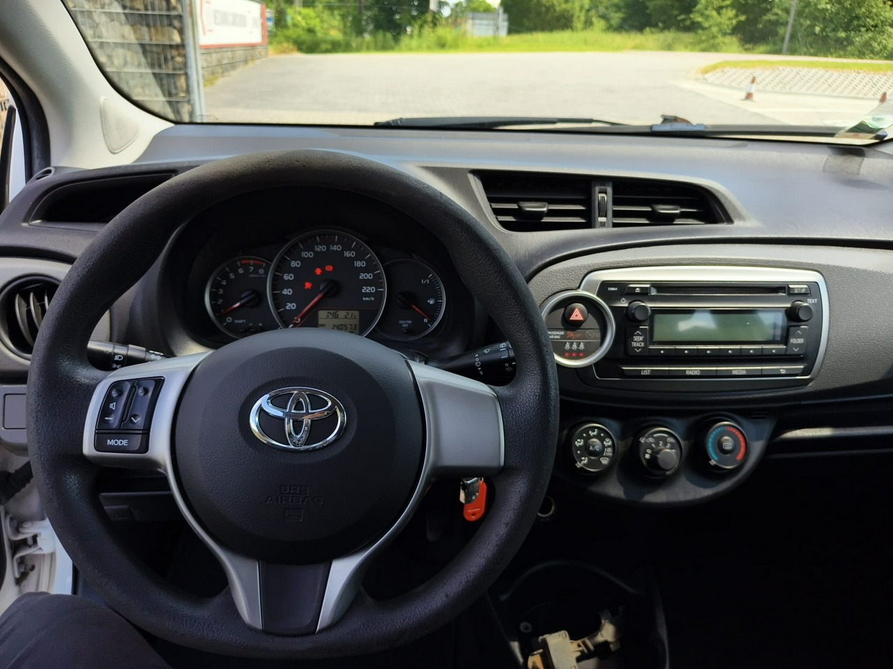 Toyota Yaris - obrazek 11