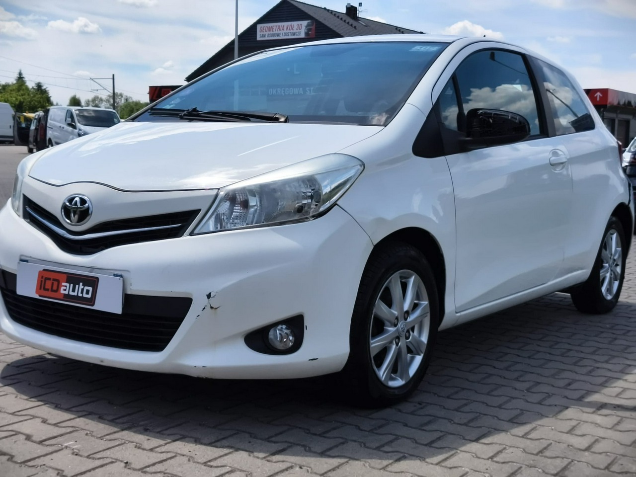 Toyota Yaris - obrazek 3