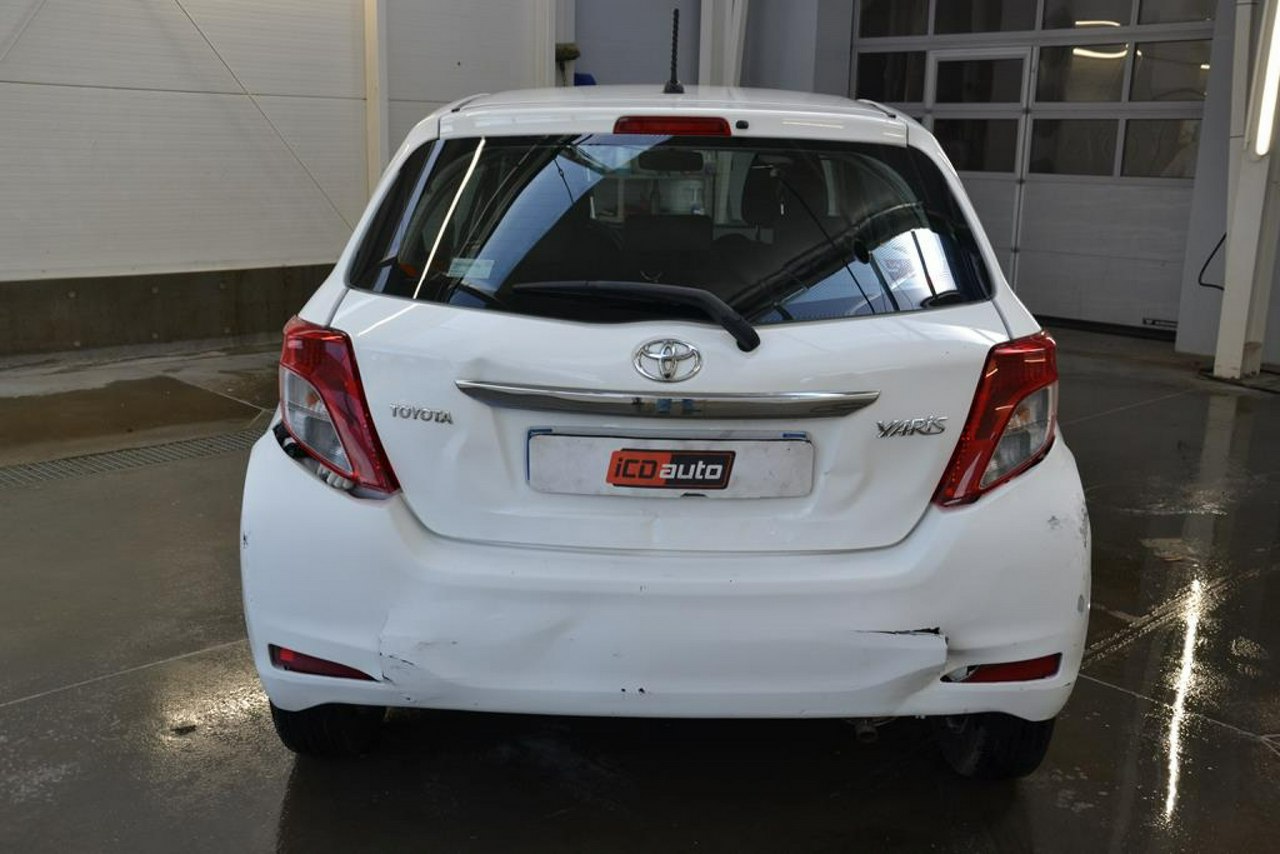 Toyota Yaris - obrazek 6