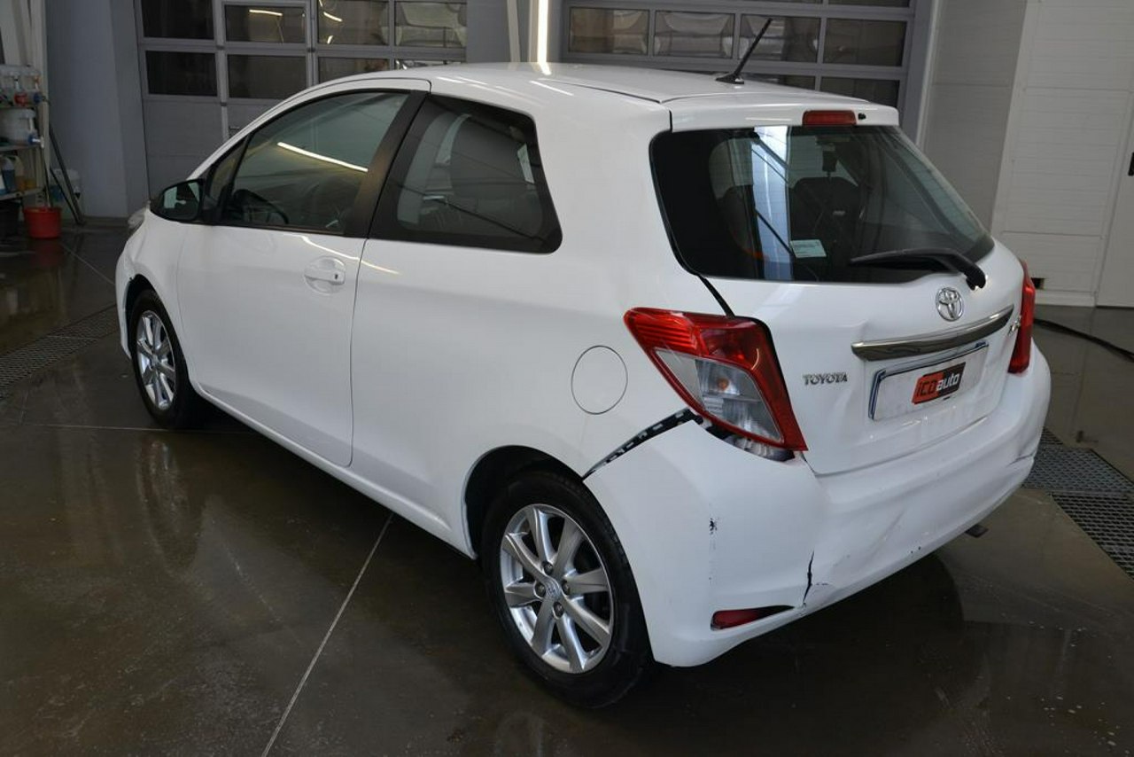 Toyota Yaris - obrazek 5