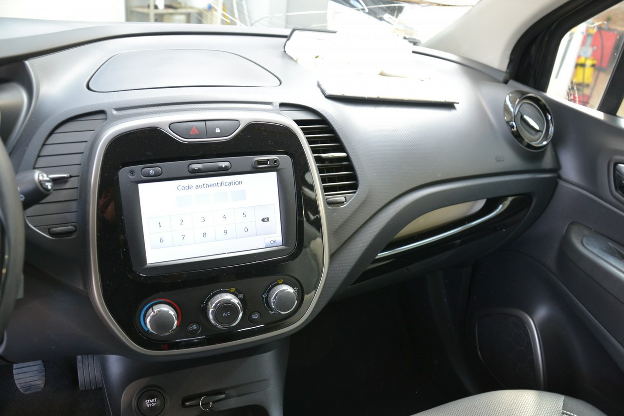 Renault Captur - obrazek 22