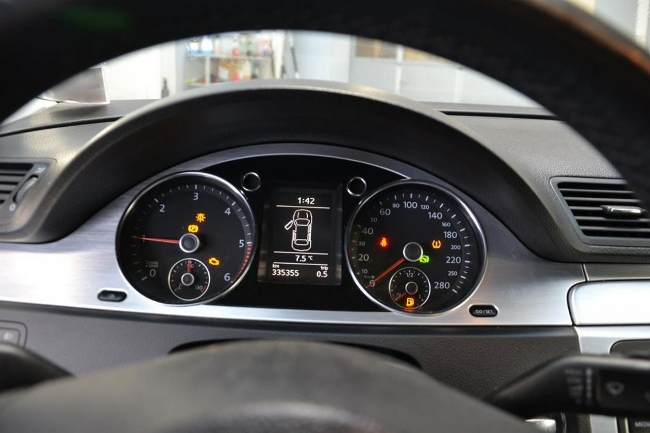 Volkswagen Passat CC - obrazek 10