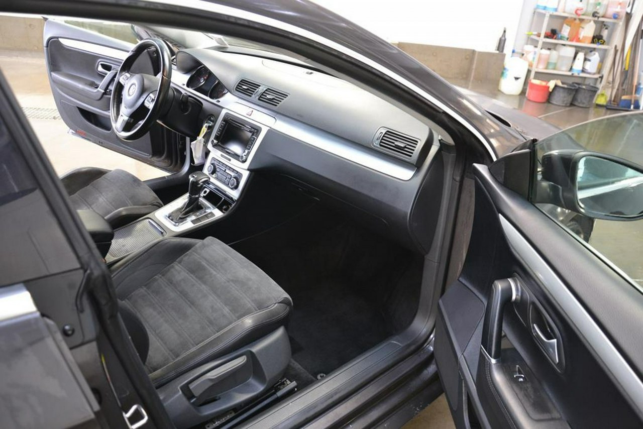 Volkswagen Passat CC - obrazek 15