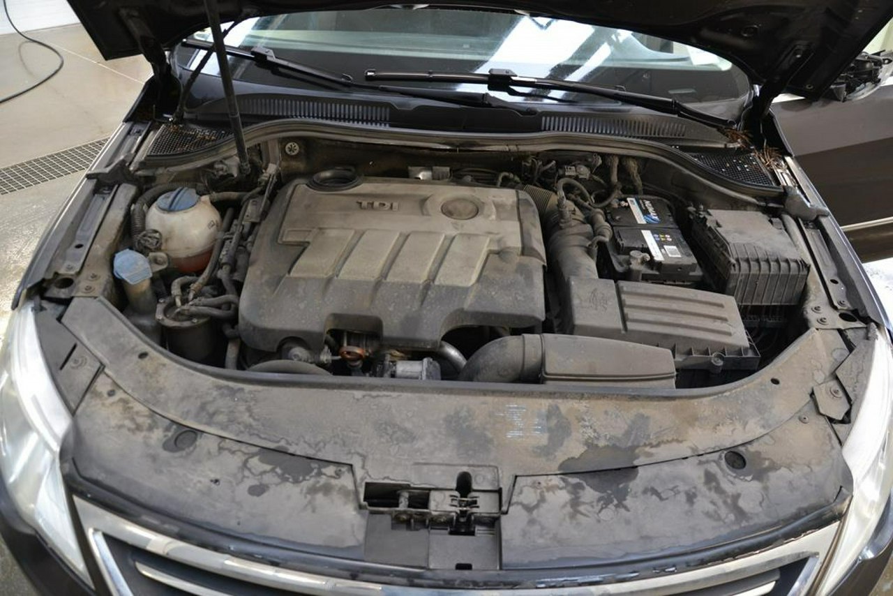 Volkswagen Passat CC - obrazek 16