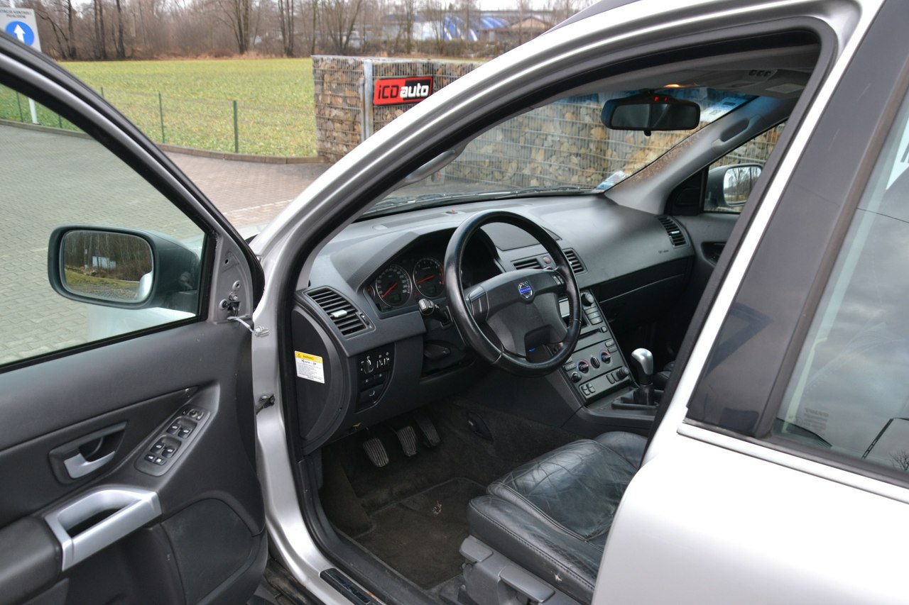 Volvo XC 90 - obrazek 15