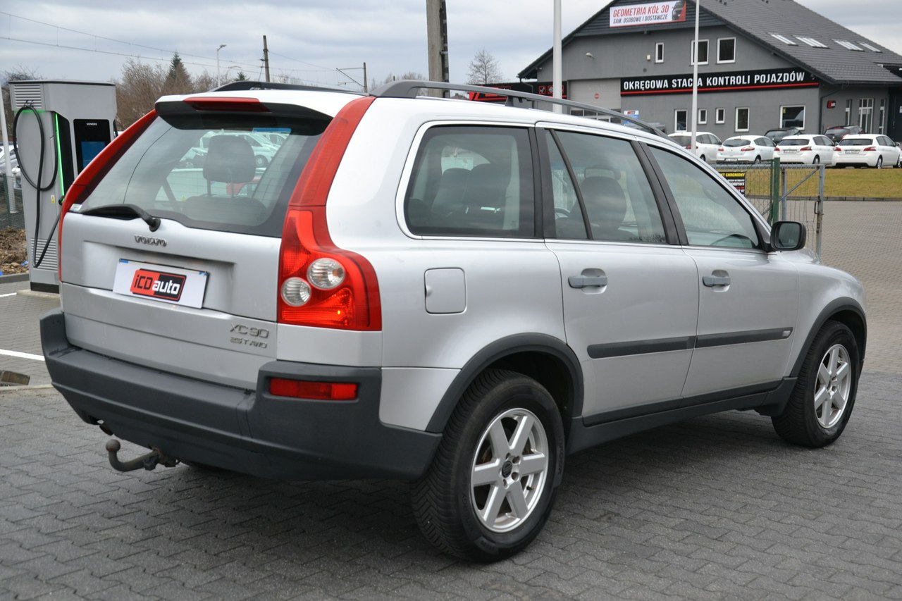 Volvo XC 90 - obrazek 7