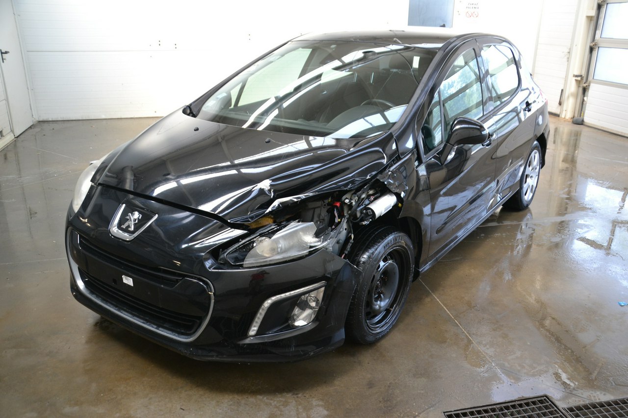 Peugeot 308 - obrazek 3