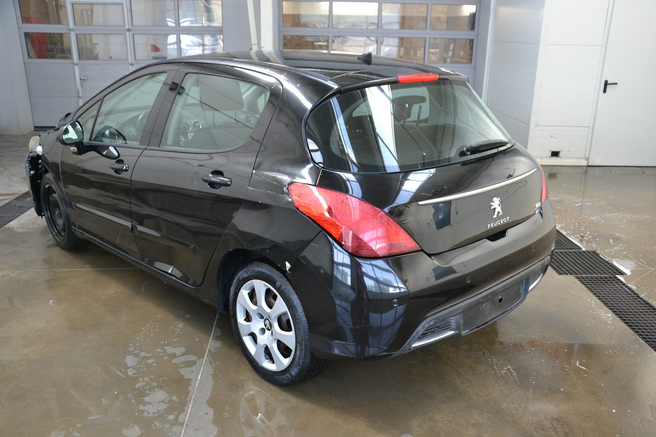 Peugeot 308 - obrazek 5