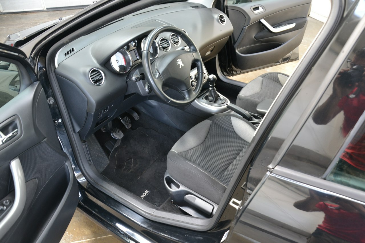 Peugeot 308 - obrazek 9
