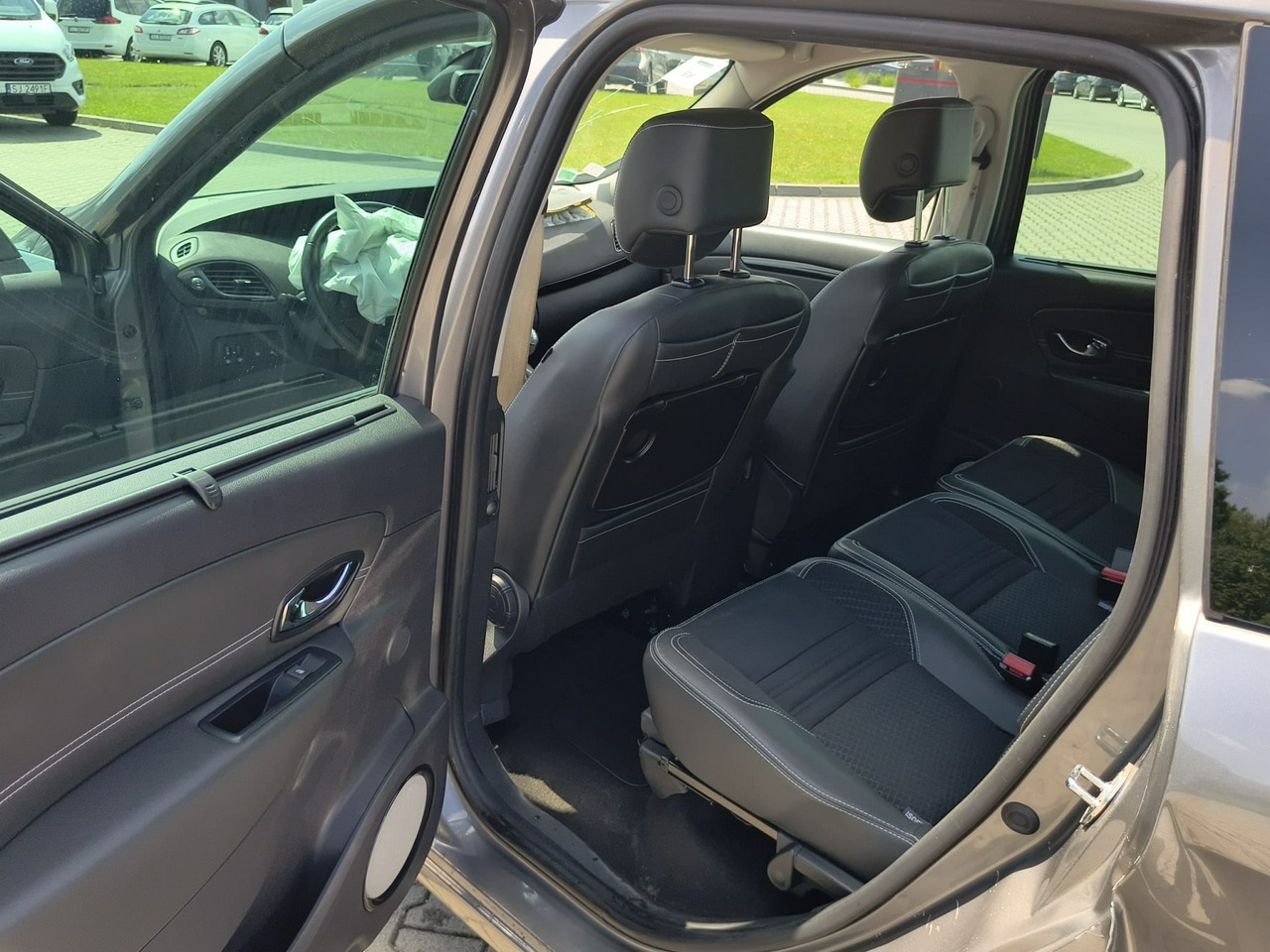 Renault Grand Scenic - obrazek 17