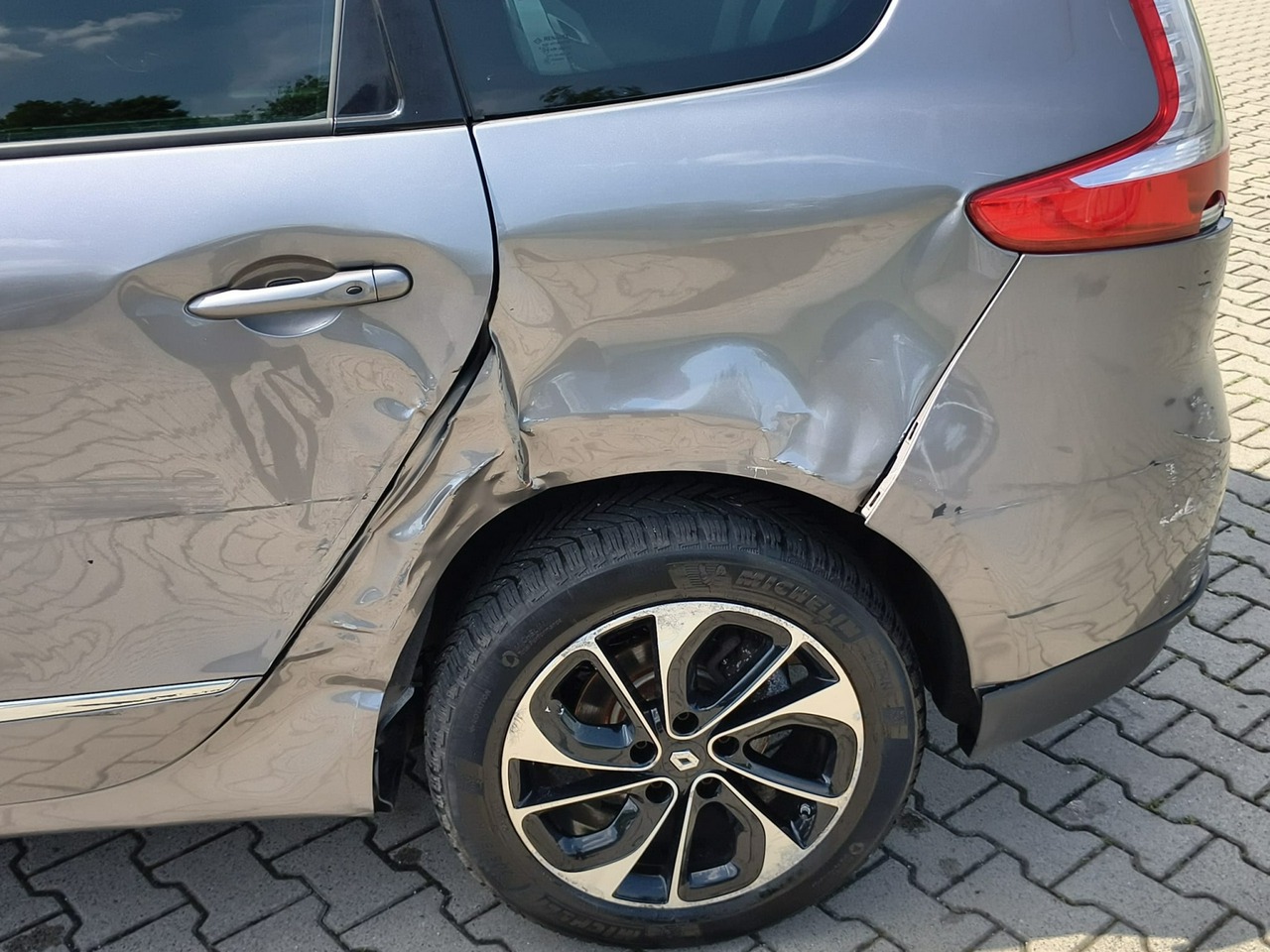 Renault Grand Scenic - obrazek 26