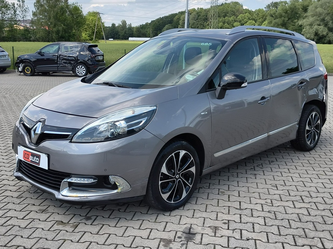 Renault Grand Scenic - obrazek 3