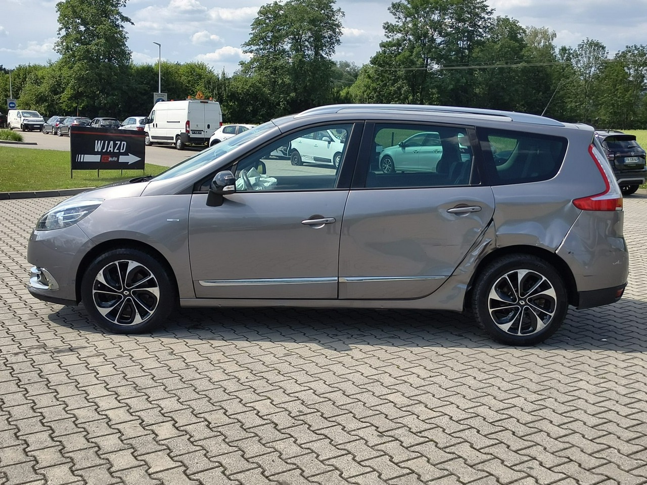 Renault Grand Scenic - obrazek 4
