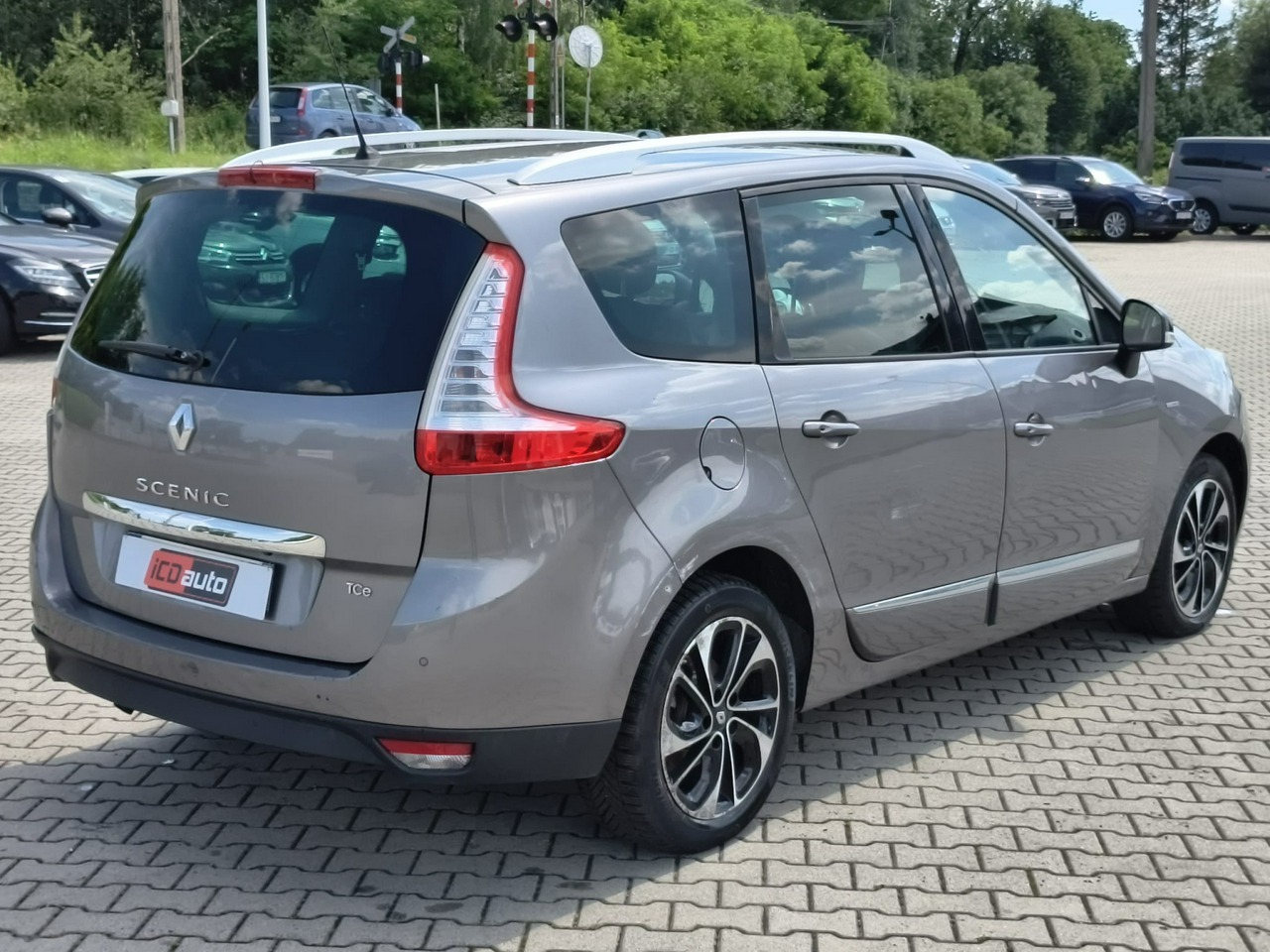 Renault Grand Scenic - obrazek 7