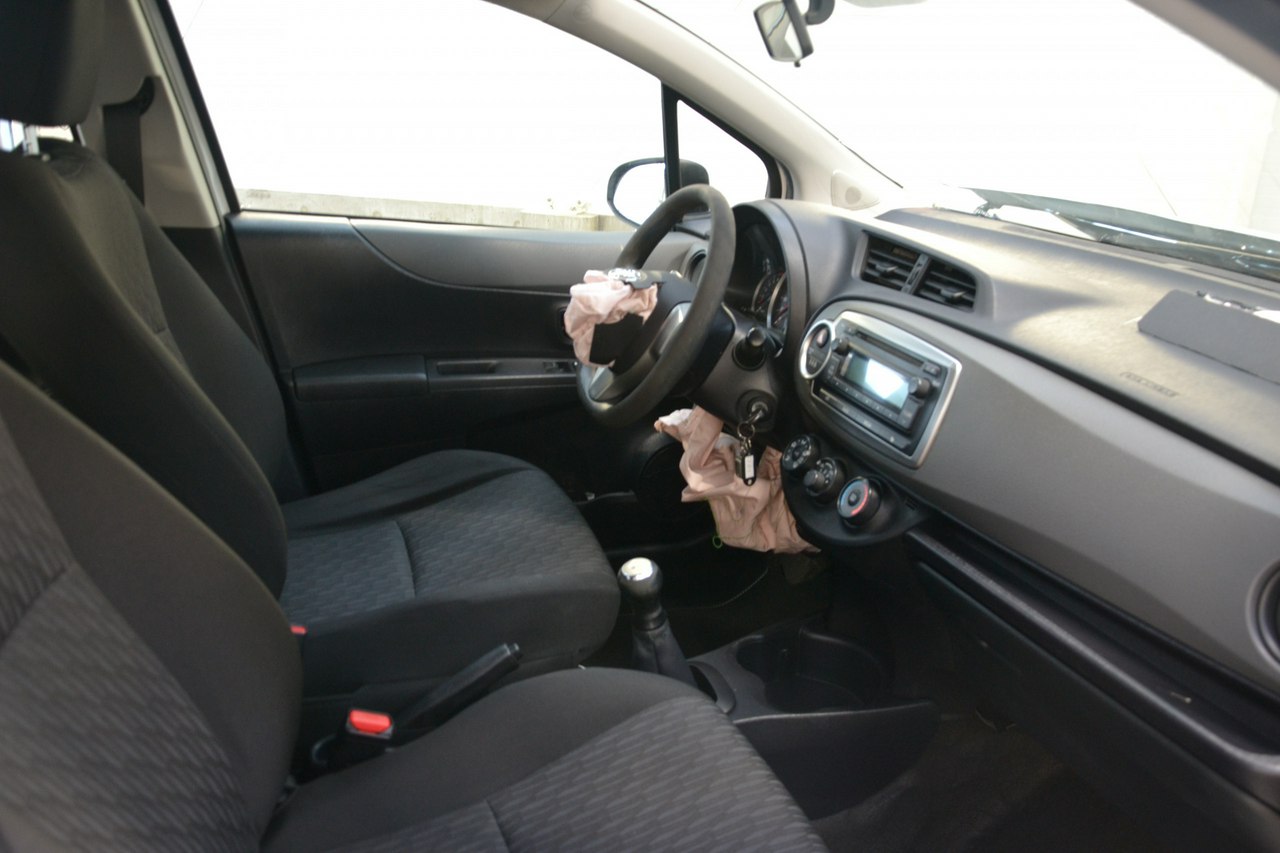 Toyota Yaris - obrazek 12