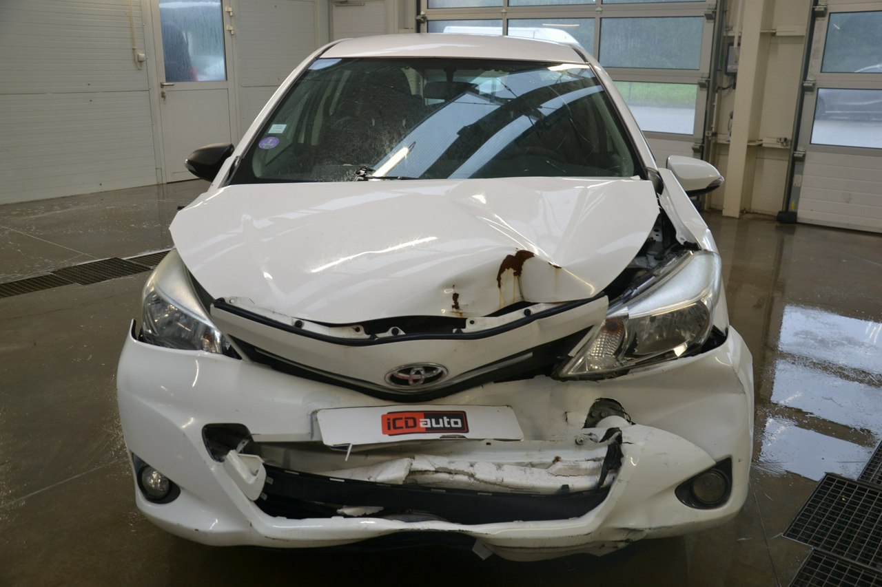 Toyota Yaris - obrazek 2