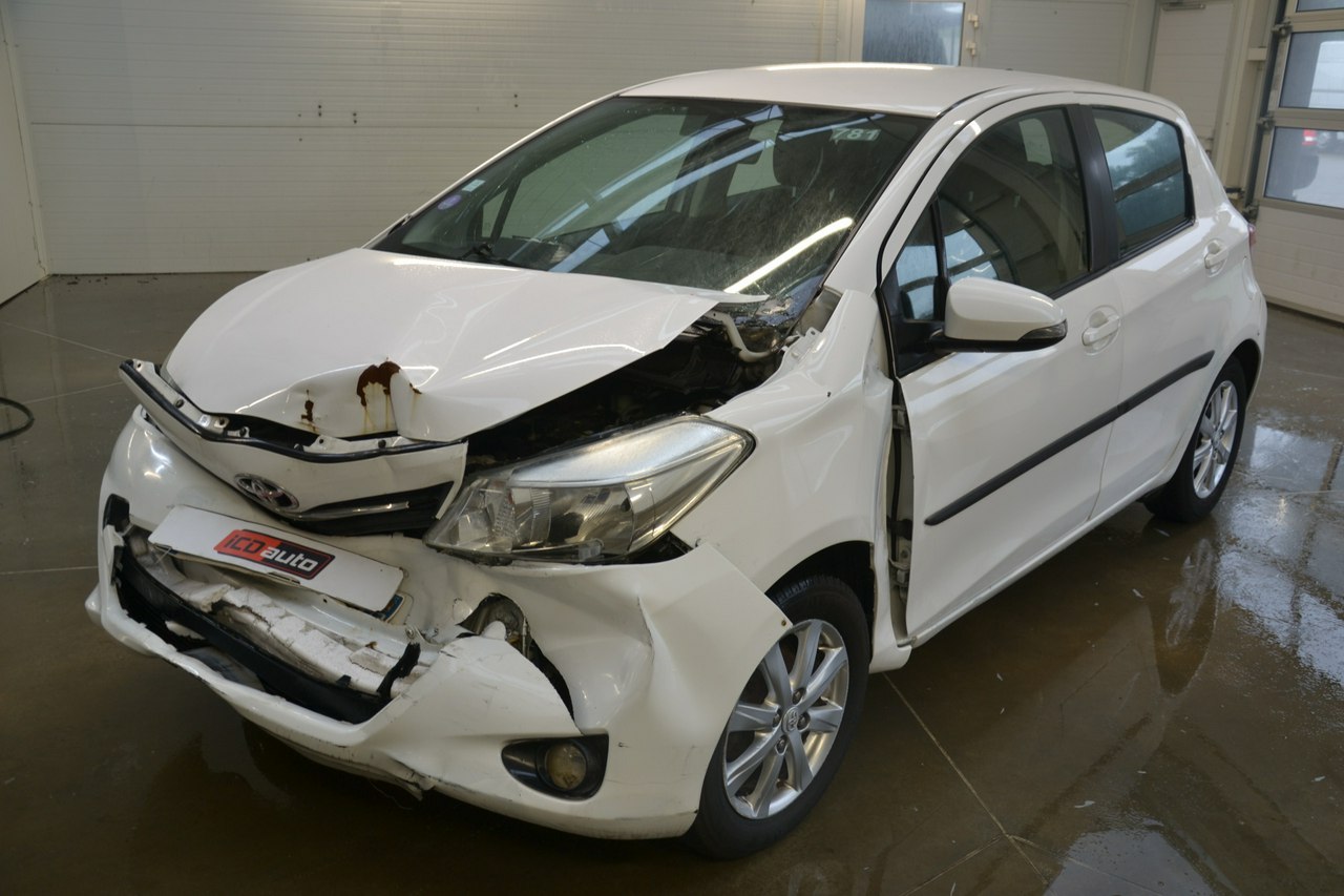 Toyota Yaris - obrazek 3