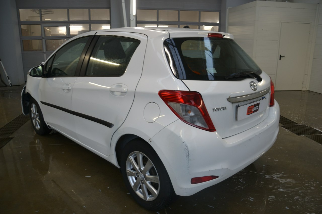 Toyota Yaris - obrazek 5