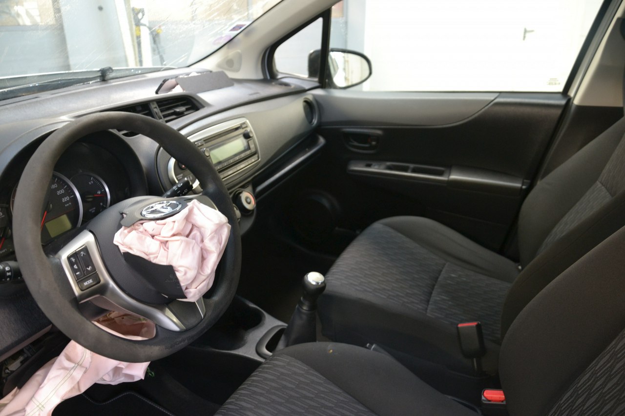 Toyota Yaris - obrazek 9