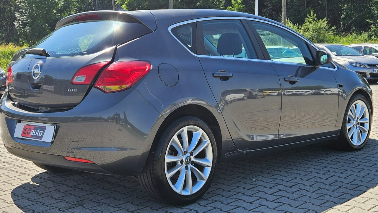Opel Astra - obrazek 7