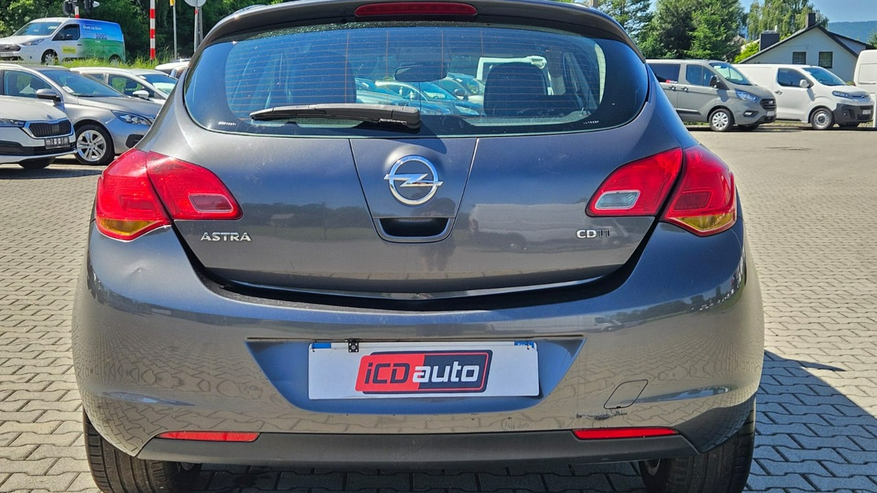Opel Astra - obrazek 6