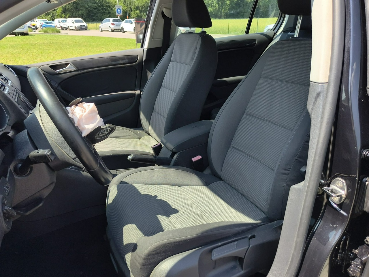 Volkswagen Golf - obrazek 9