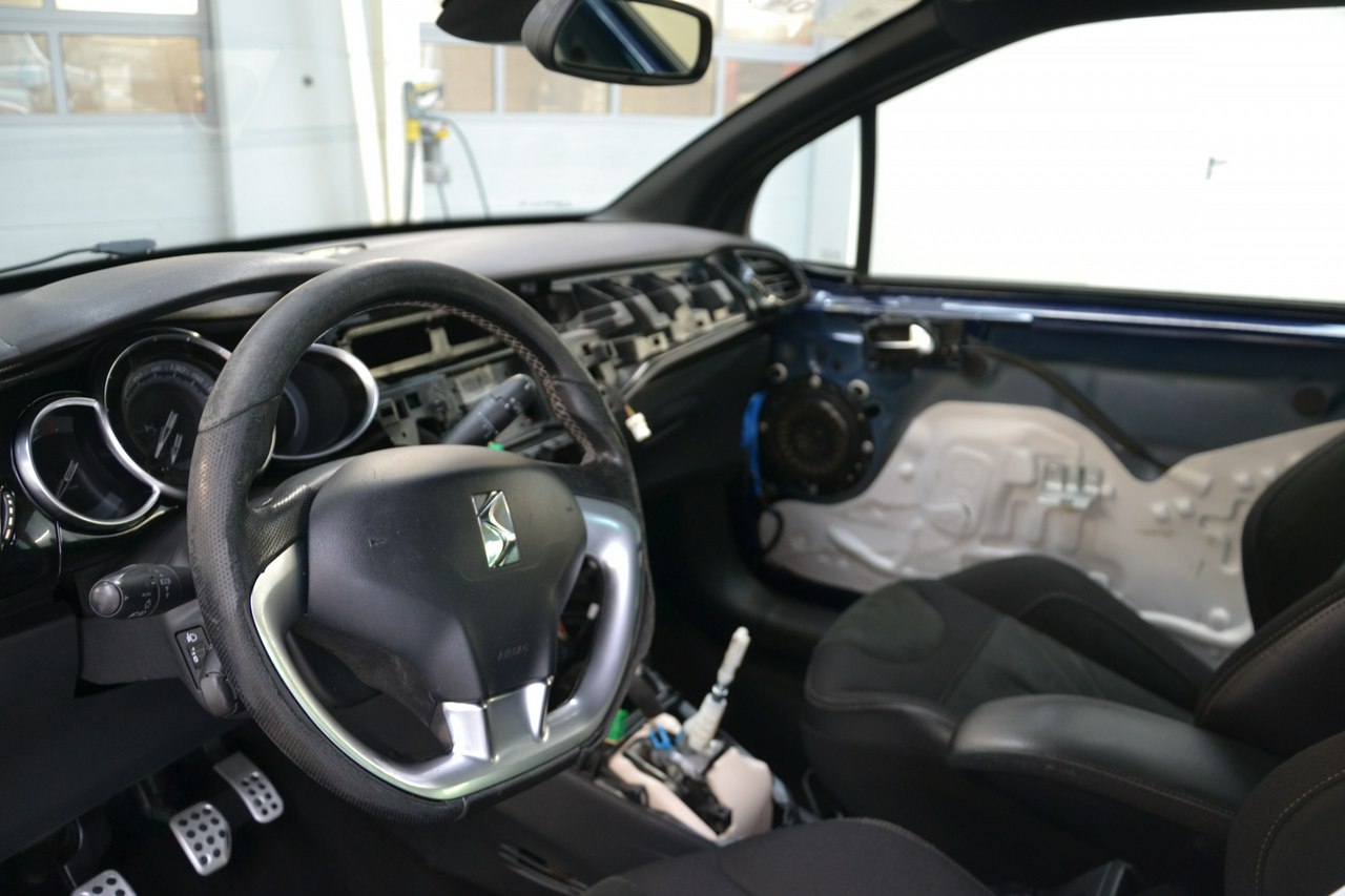 Citroen DS3 - obrazek 9