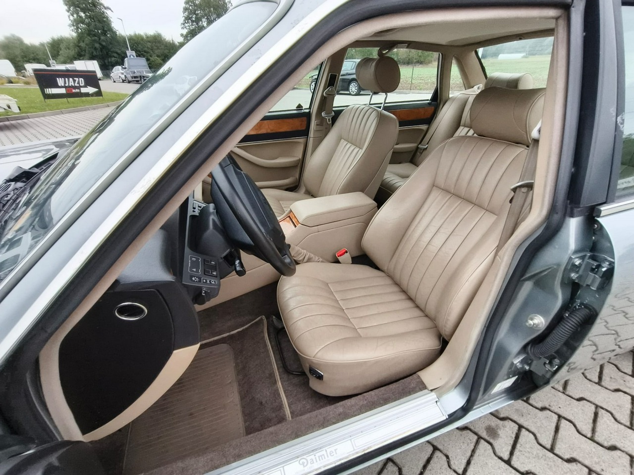 Jaguar XJ - obrazek 10