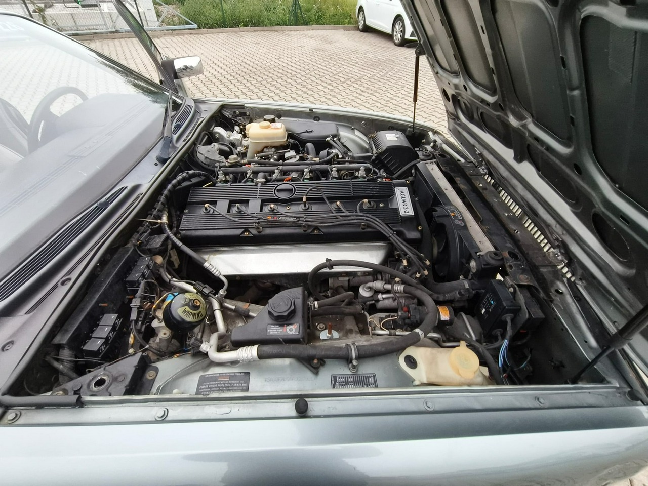 Jaguar XJ - obrazek 19