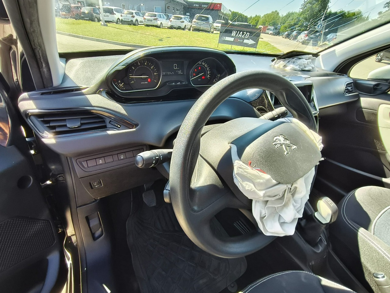Peugeot 208 - obrazek 10