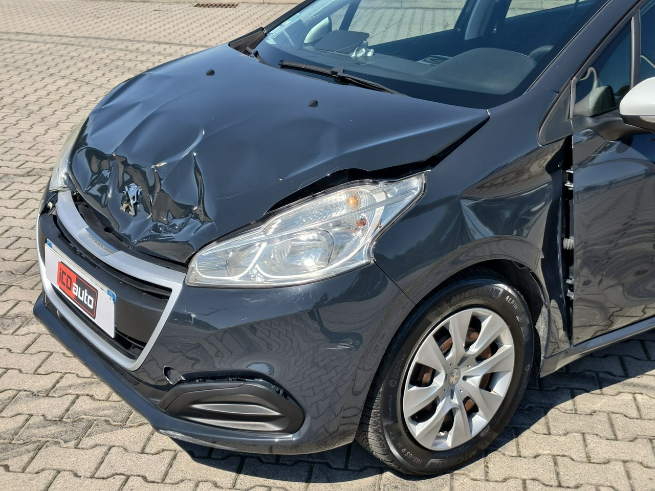 Peugeot 208 - obrazek 22