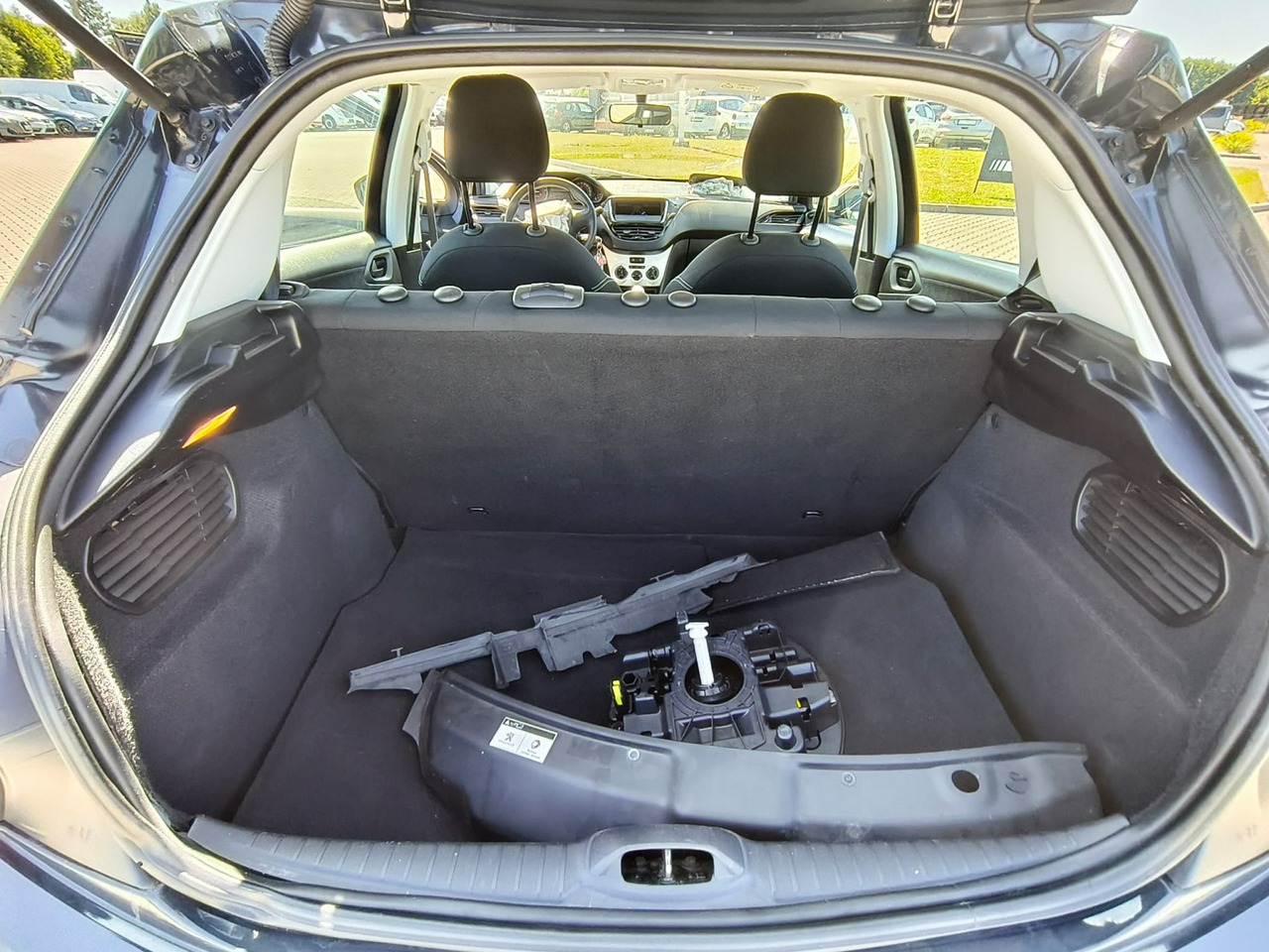 Peugeot 208 - obrazek 24