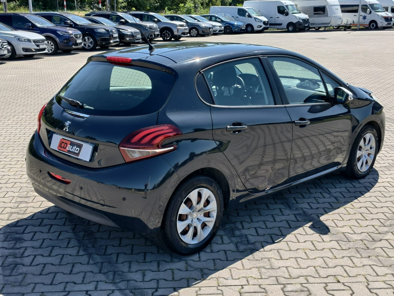 Peugeot 208 - obrazek 7
