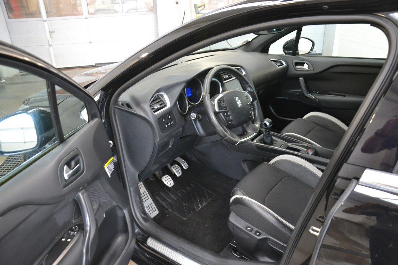 Citroen DS4 - obrazek 20