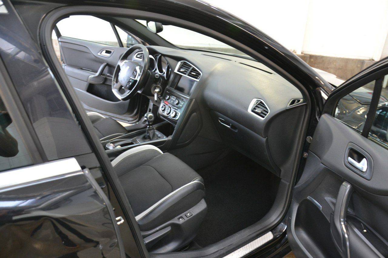 Citroen DS4 - obrazek 25
