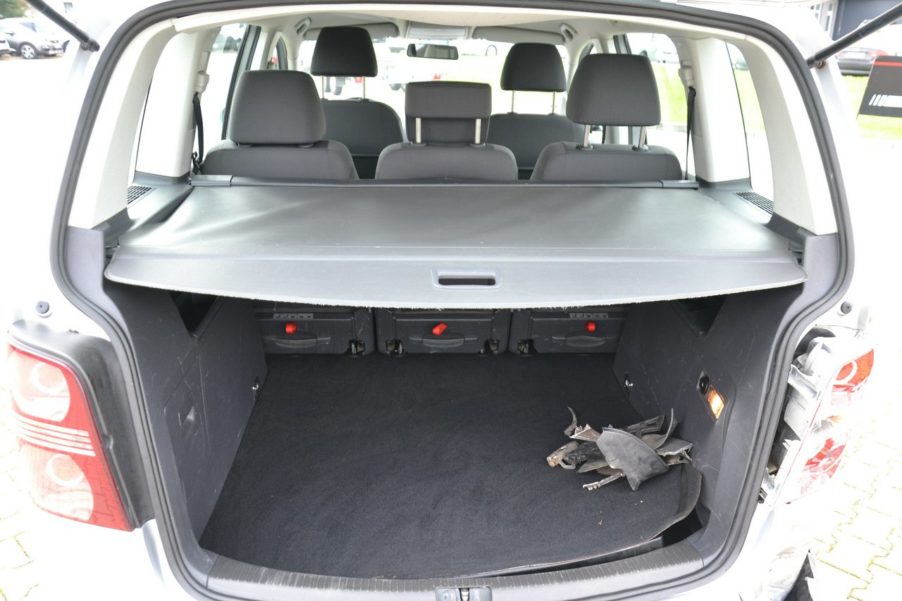 Volkswagen Touran - obrazek 11