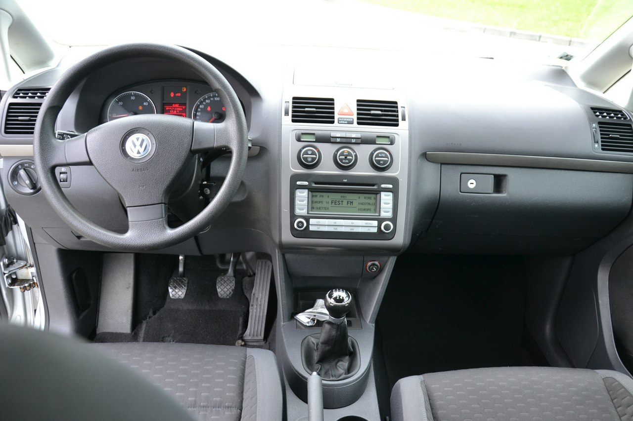 Volkswagen Touran - obrazek 17