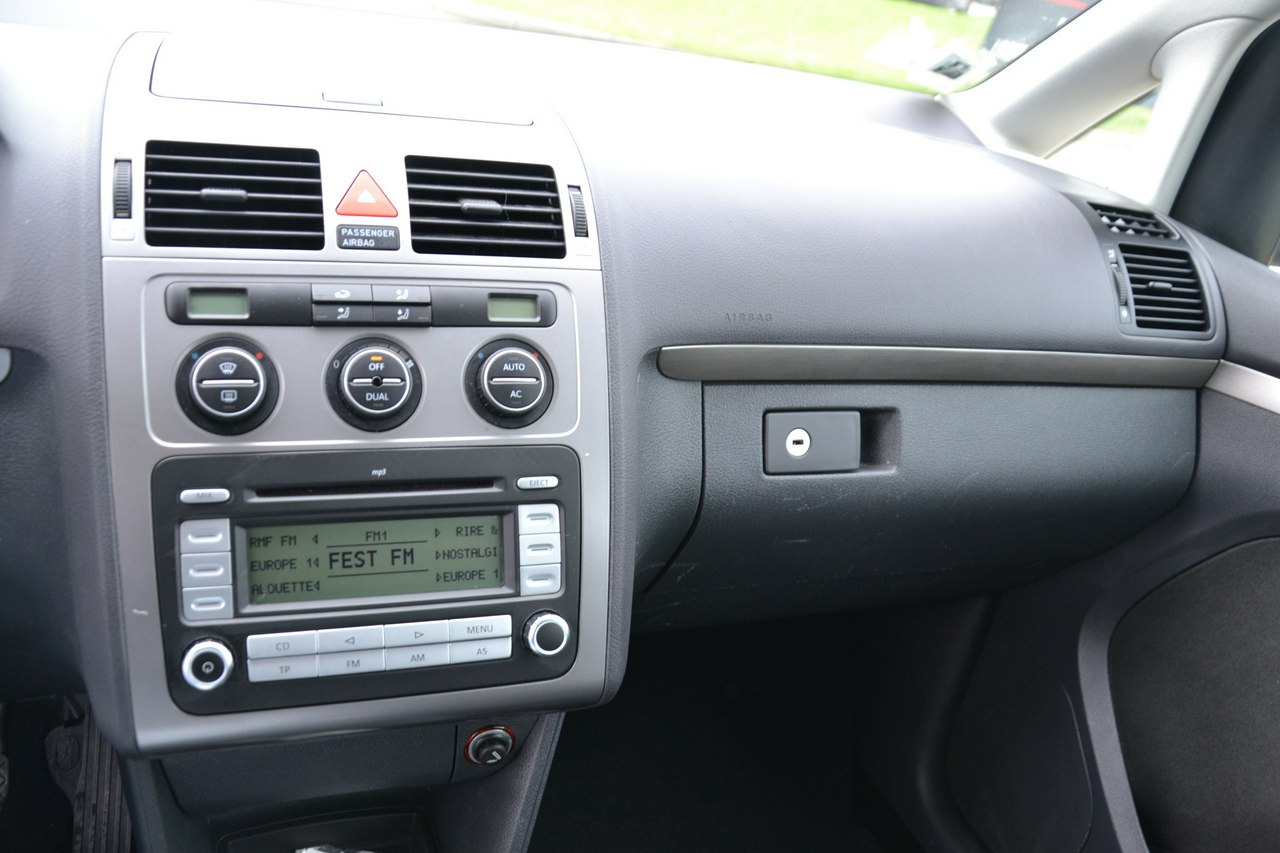 Volkswagen Touran - obrazek 19