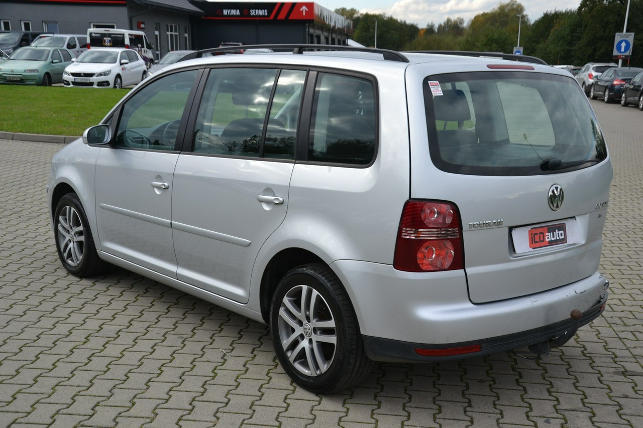 Volkswagen Touran - obrazek 5
