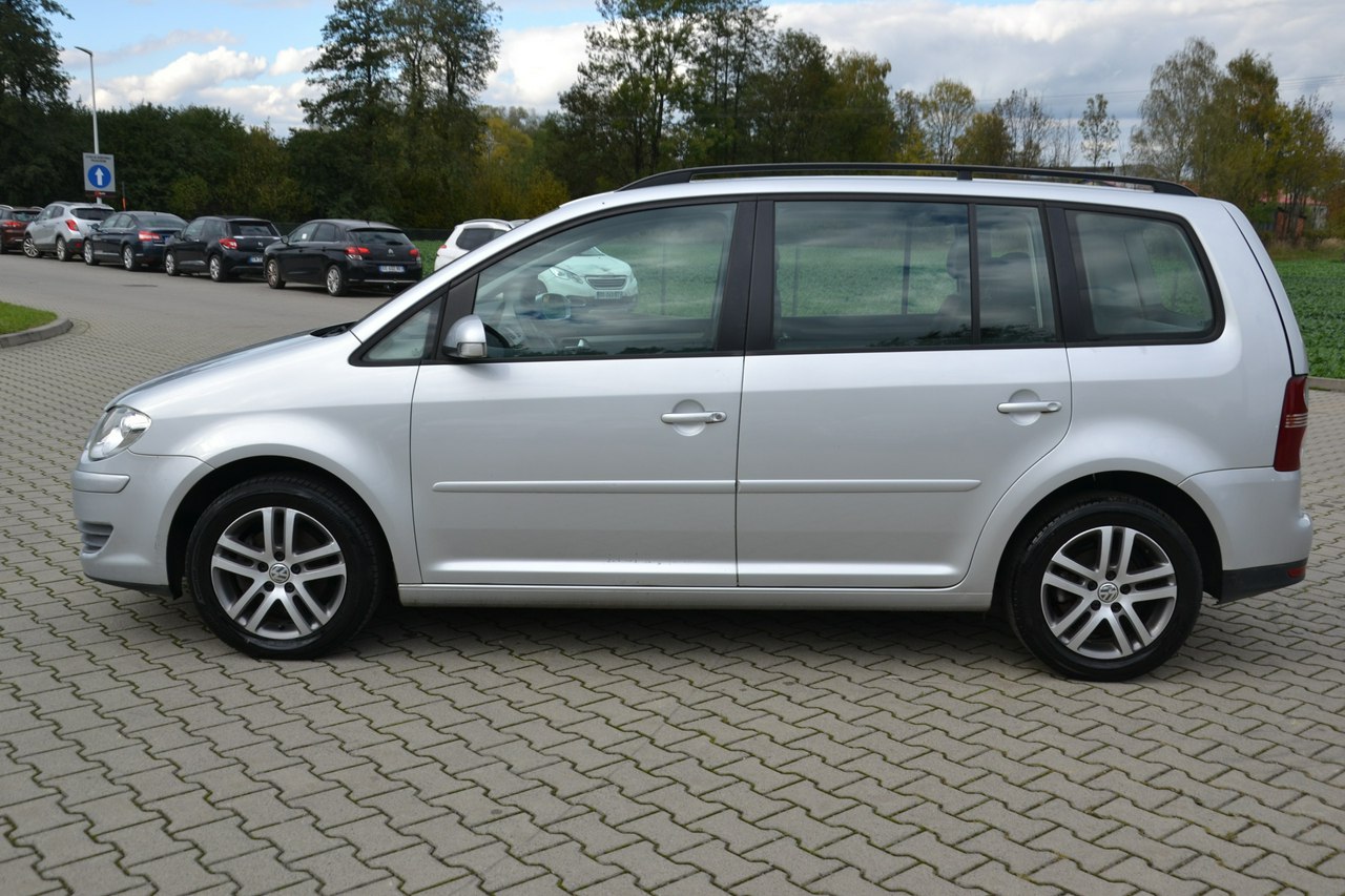 Volkswagen Touran - obrazek 4