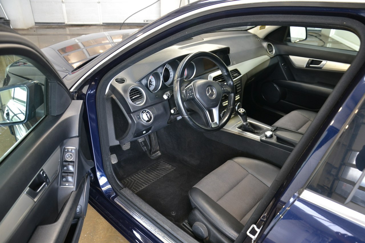 Mercedes C 200 - obrazek 17