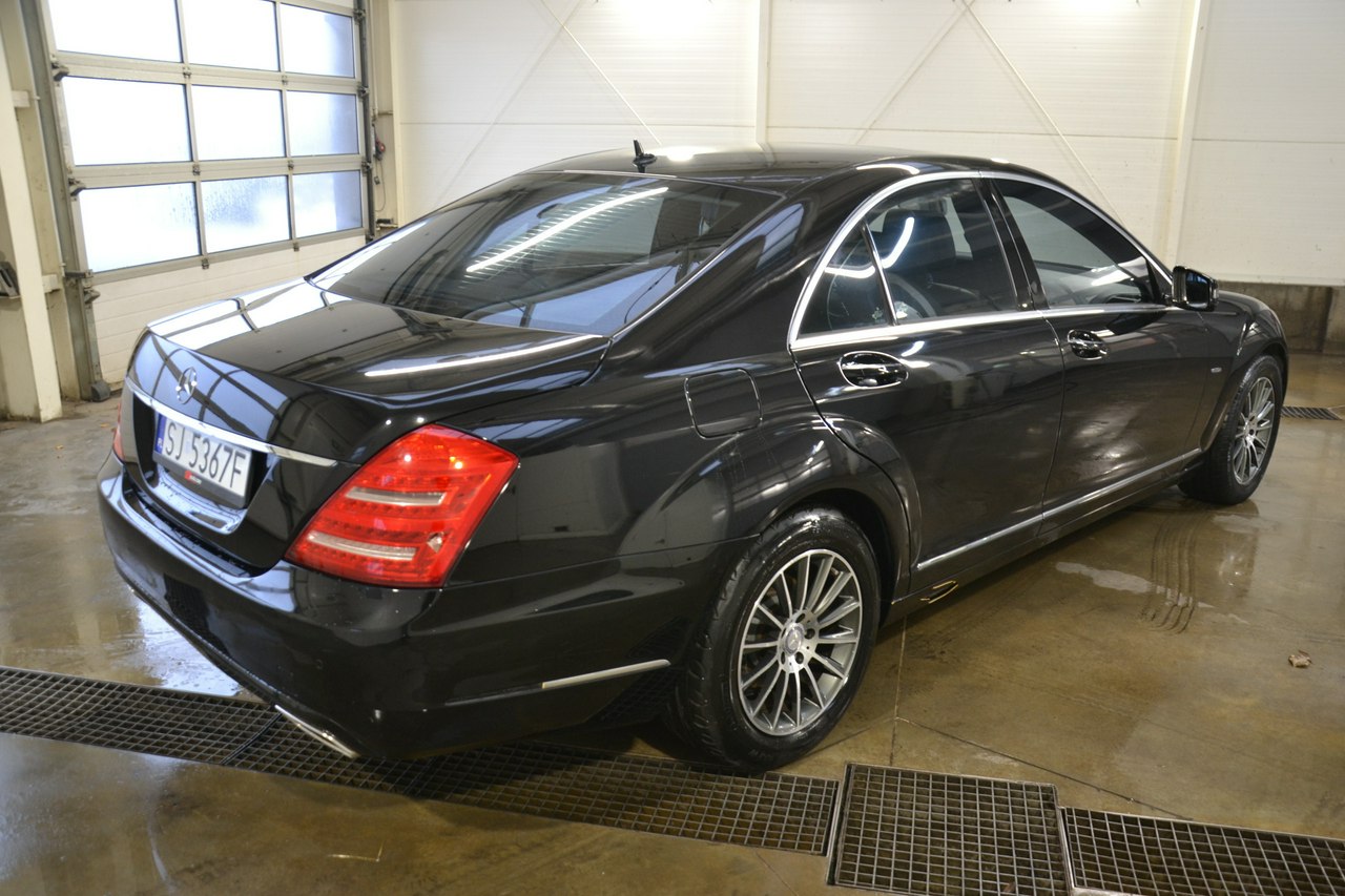 Mercedes S 400 - obrazek 7