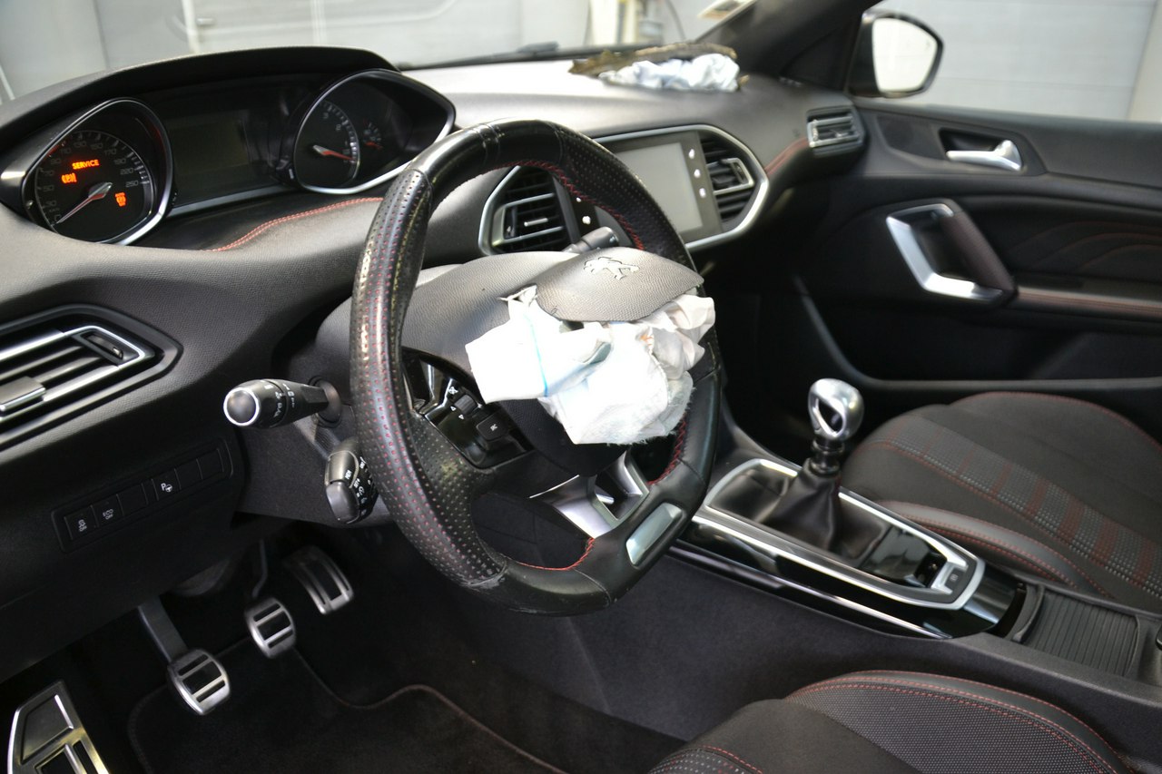 Peugeot 308 - obrazek 10