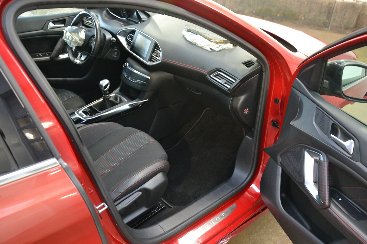 Peugeot 308 - obrazek 16