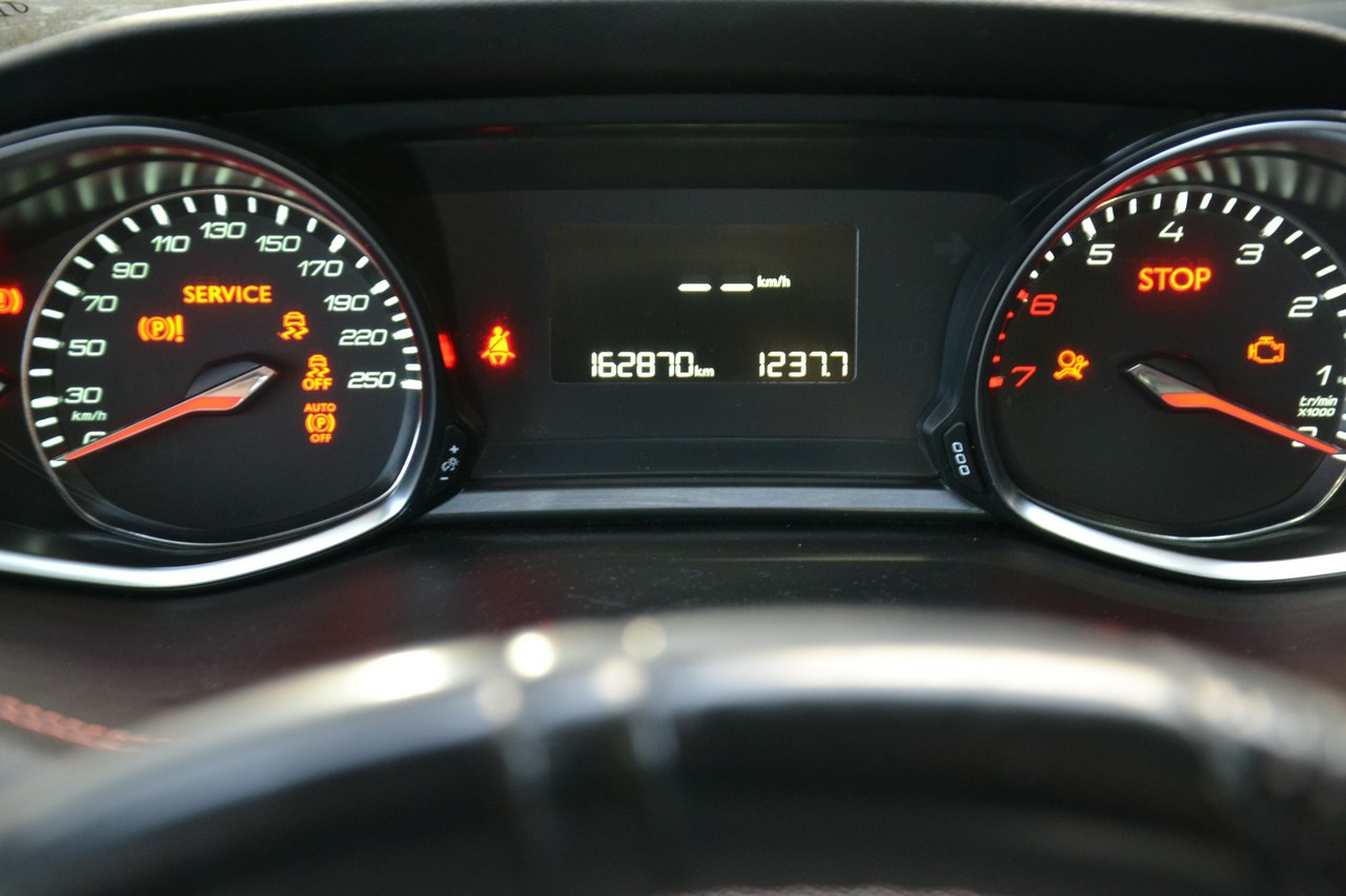 Peugeot 308 - obrazek 11