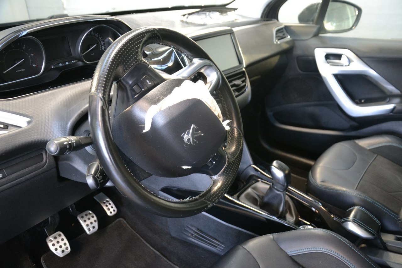 Peugeot 2008 - obrazek 10