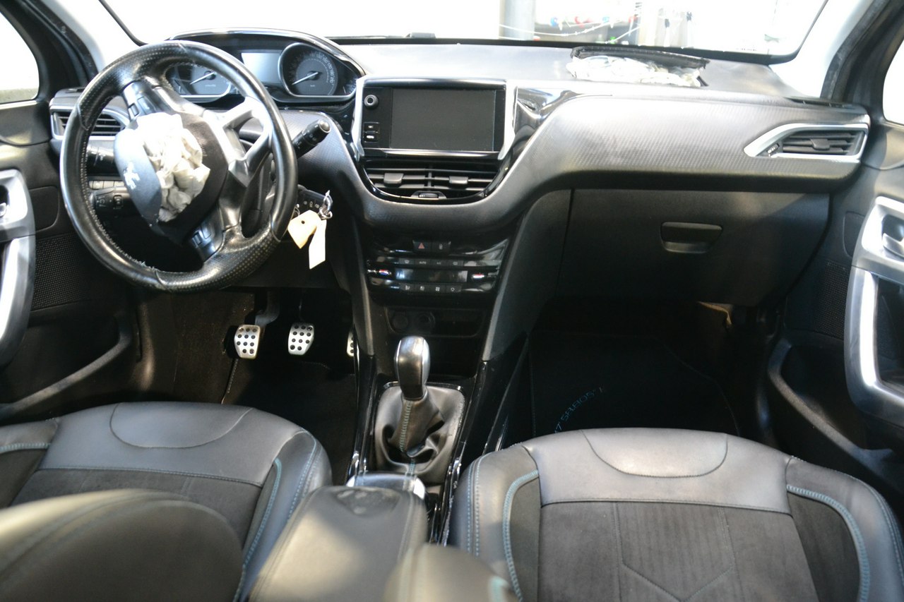 Peugeot 2008 - obrazek 11