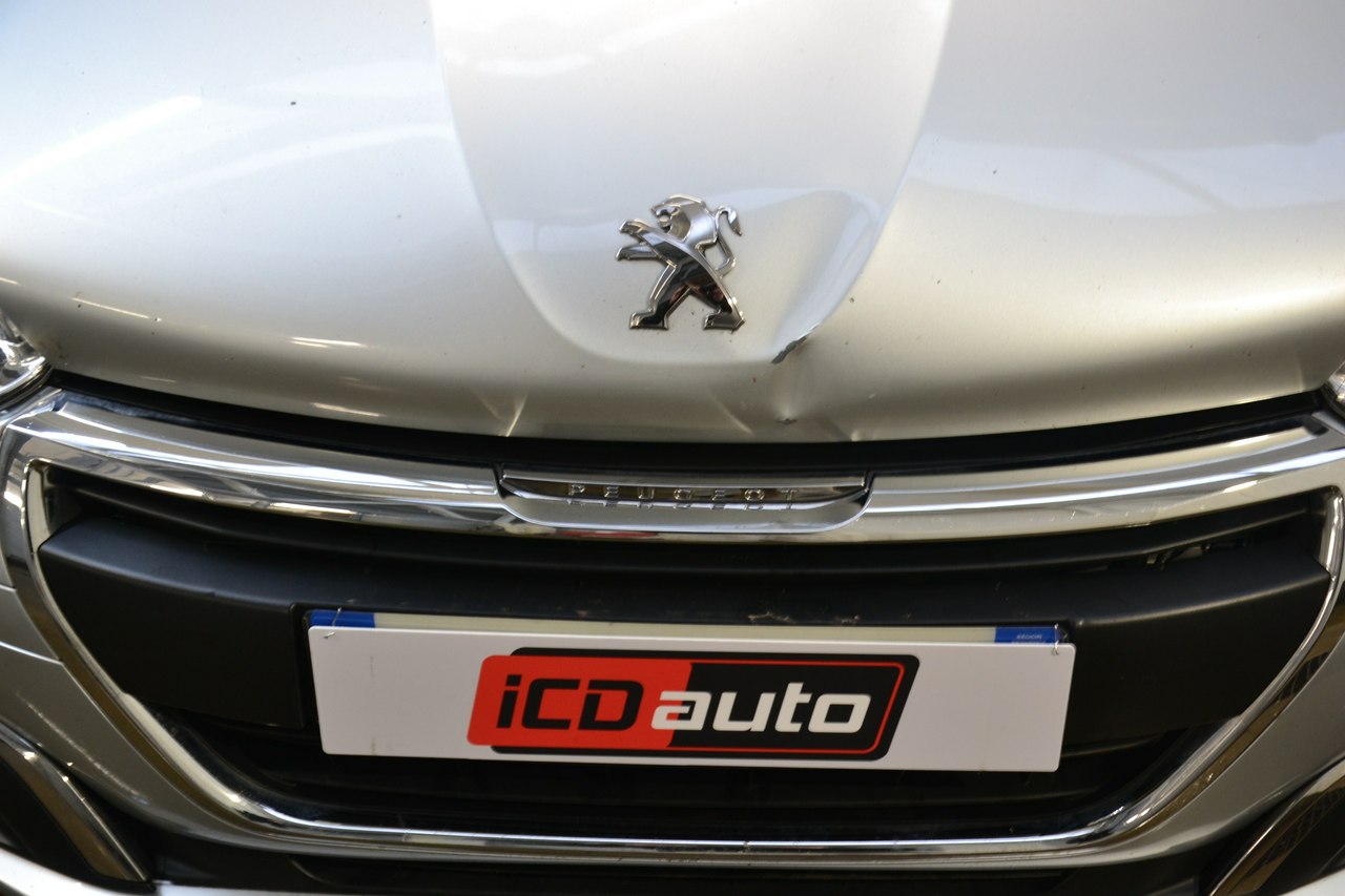 Peugeot 208 - obrazek 15