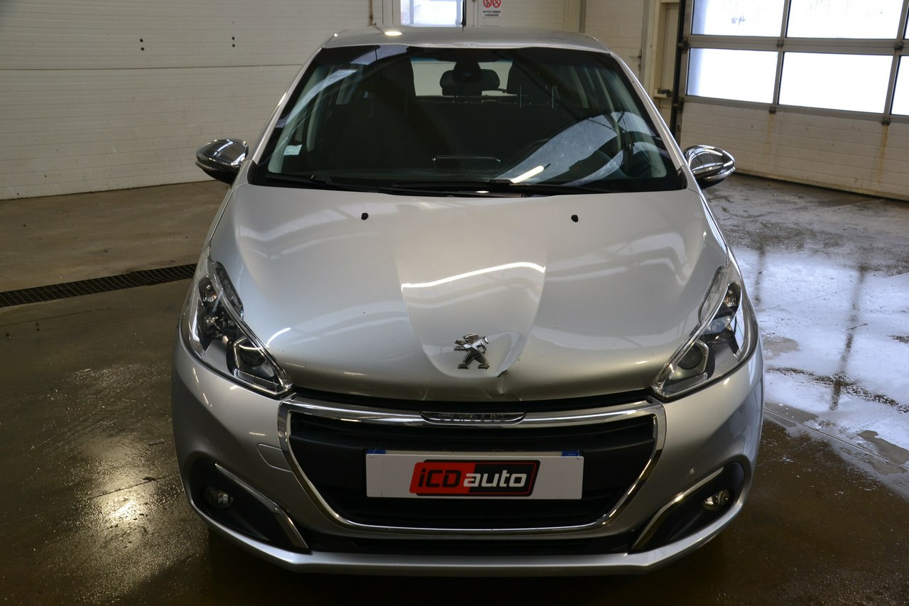 Peugeot 208 - obrazek 2