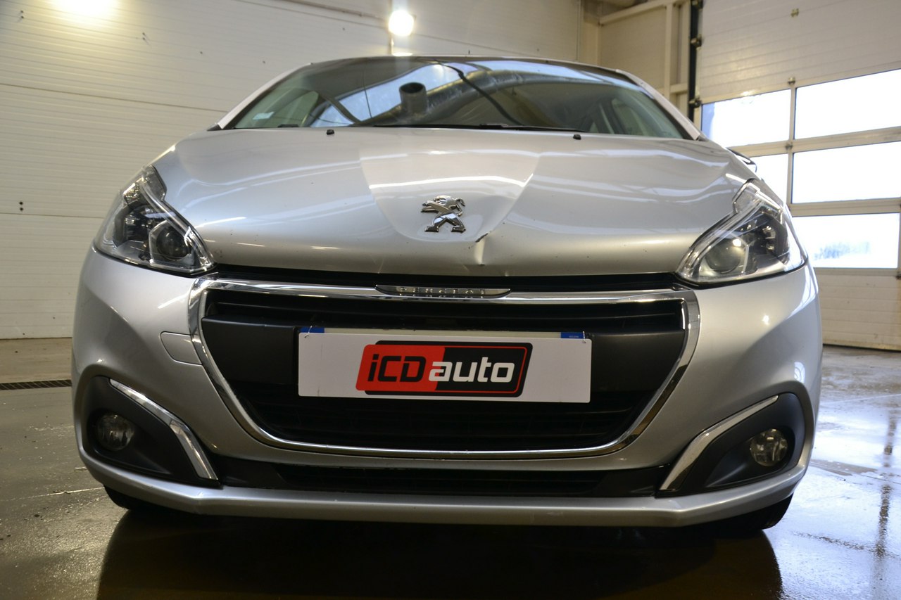 Peugeot 208 - obrazek 14